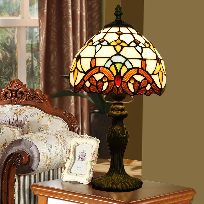 European Style Table Lamp Stained Glass Reading Light Small Room Decorate Lamp for Home Living Room Nightstand Bedroom Office