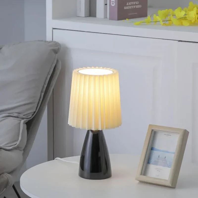 Nordic Creative Ceramic Foldable E27 Table Lamp Study Bedroom Bedside Reading Desk Light Modern Indoor Led Lighting Decoration