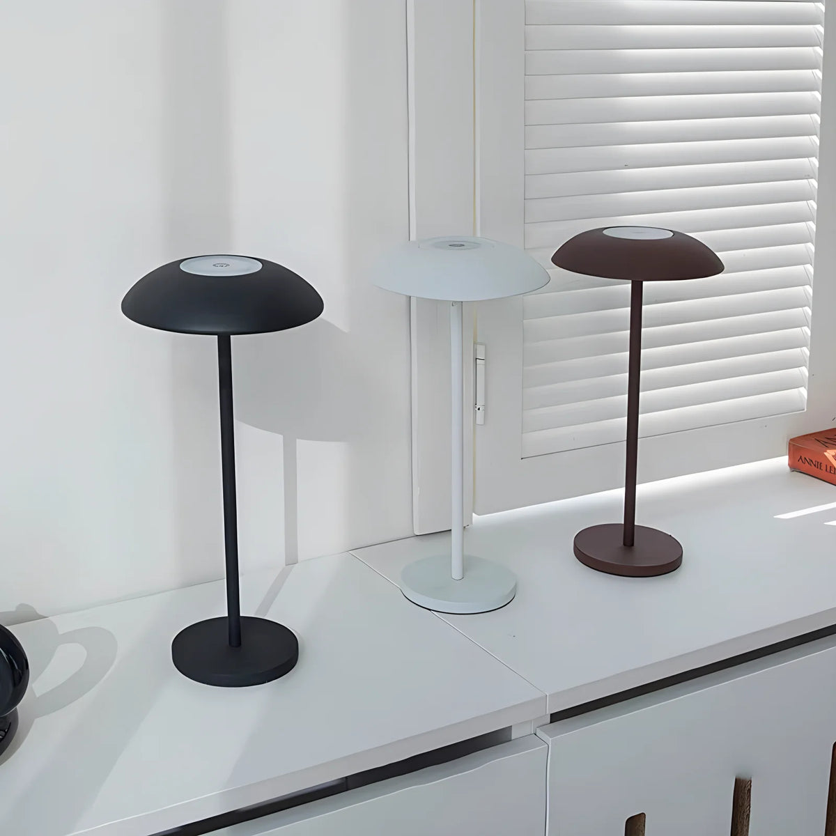Amazon the Same Light Luxury Decorative Table Lamp Decoration Dimming Touch Atmosphere Charging Table Lamp Bedroom Bedside Night