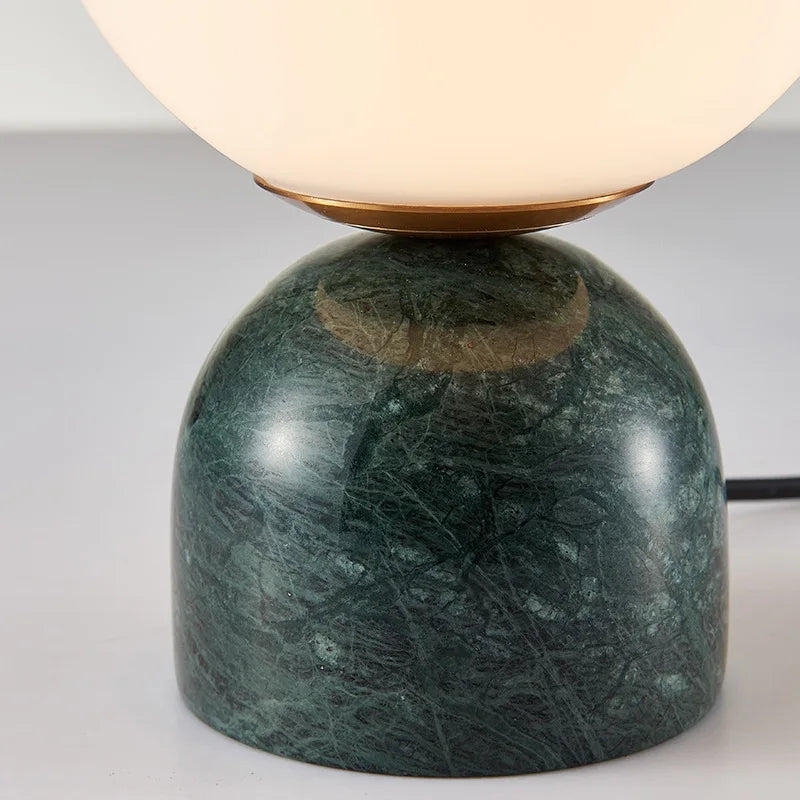 Nordic Creative Fashion Dali Desk Lamp Modern Simple Personalized Bedroom Bedlight Study Glass Desk Lamp