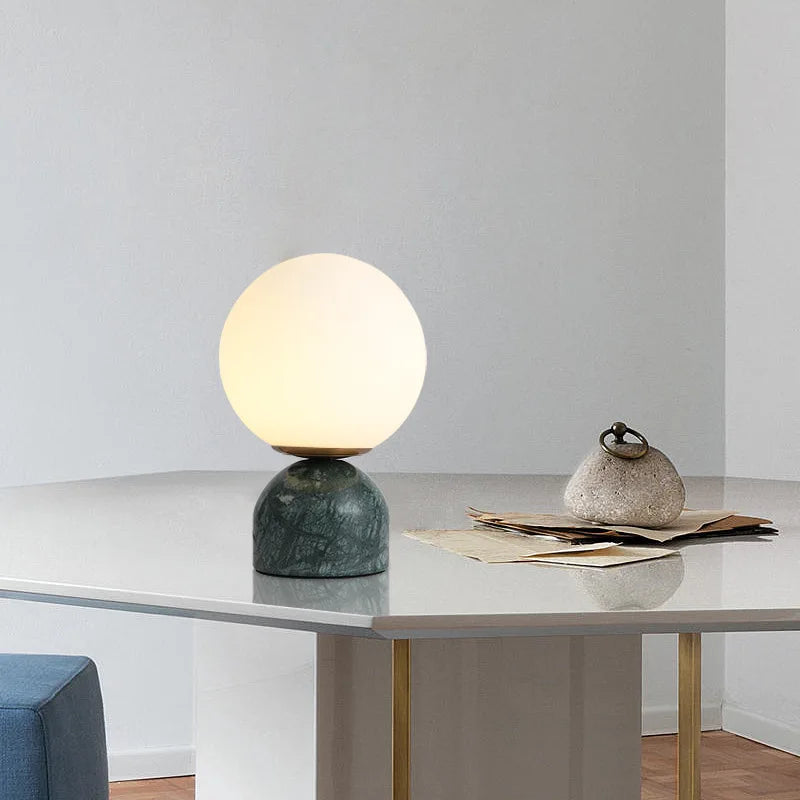 Nordic Creative Fashion Dali Desk Lamp Modern Simple Personalized Bedroom Bedlight Study Glass Desk Lamp